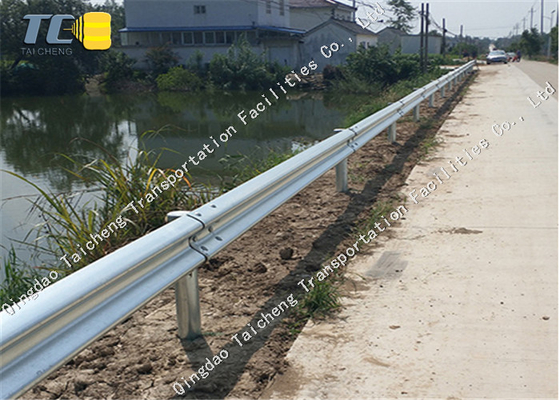Good price Warm verkoop gebogen garde-rail gegalvaniseerd staal W balk weg weg autoweg crash barrières online
