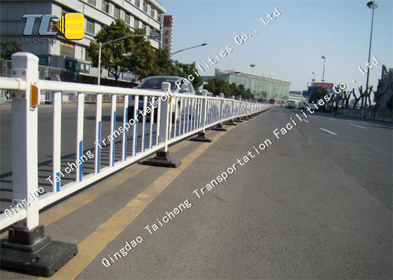 Good price Buiten deur Geklemd verbonden Staal Plastic Wit hek Gemeentelijke snelweg gegalvaniseerd Gebouw online