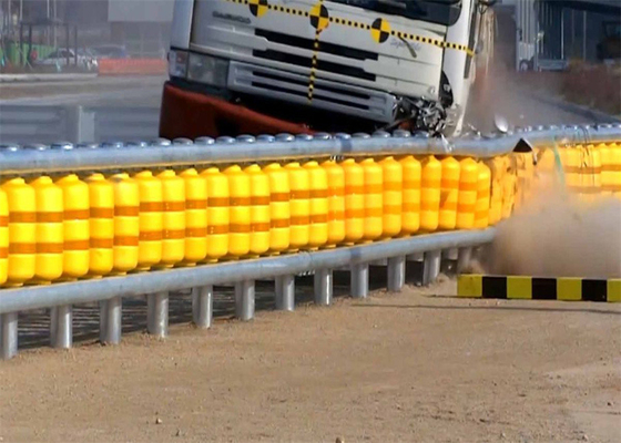 Good price EVA Rolling Guardrail Roller Anti-de Wegwalsbarrière van de Neerstortingsvangrail online