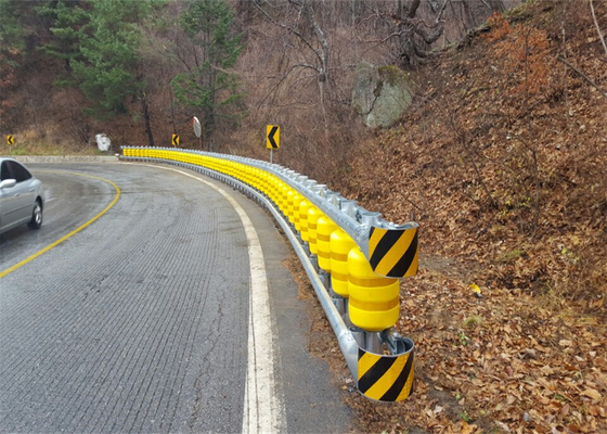High Speed Guardrail Rotating Safety Road Barriers Anti Collision EVA materiaal