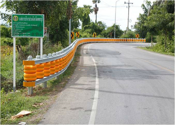 Good price Rolling System Plastic Road Traffic Roller Guardrail Veiligheidsrolbarrière online