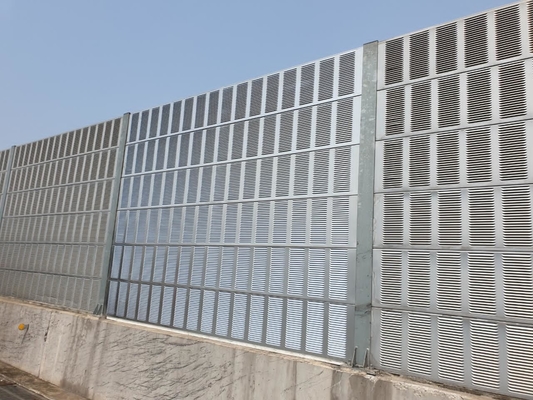 Aanpasbare geluidsbarrière van 50 cm gemaakt van gegalvaniseerd staal / aluminium spoel