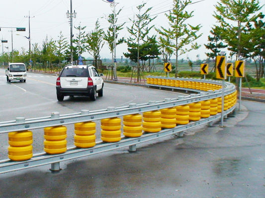 Goede prijs Red Fence Rolling Barrier with Guardrail Designed to Improve Highway Traffic Flow and Enhance Roadside Protection online