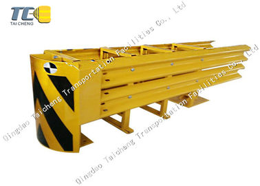 Crash cushion attenuator Highway traffic safety Crash buffer attenuator Tunnel ingang