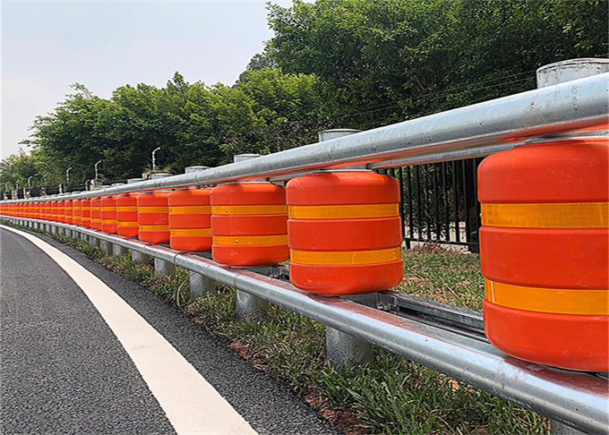 EVA Filled Eco Rolling Guardrail-het Certificaat van Barrièresb keurde 3 goed